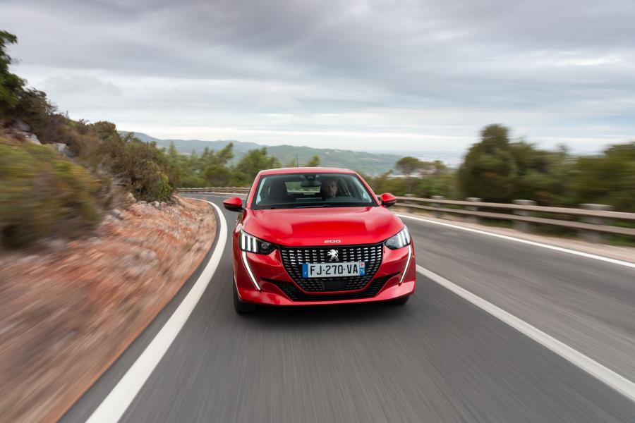  Peugeot 208 2019 года  (WW) (фото 8 из 41)